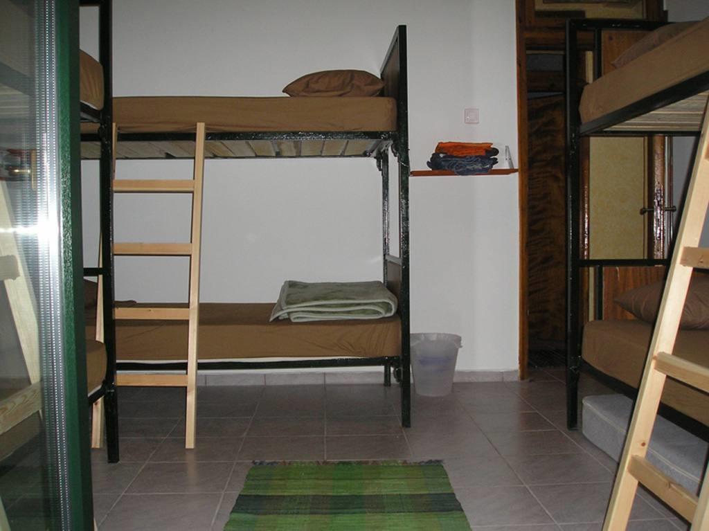 Summit Zero Hostel Plaka Litochorou Quarto foto